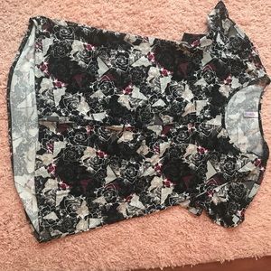 LULAROE CLASSIC T